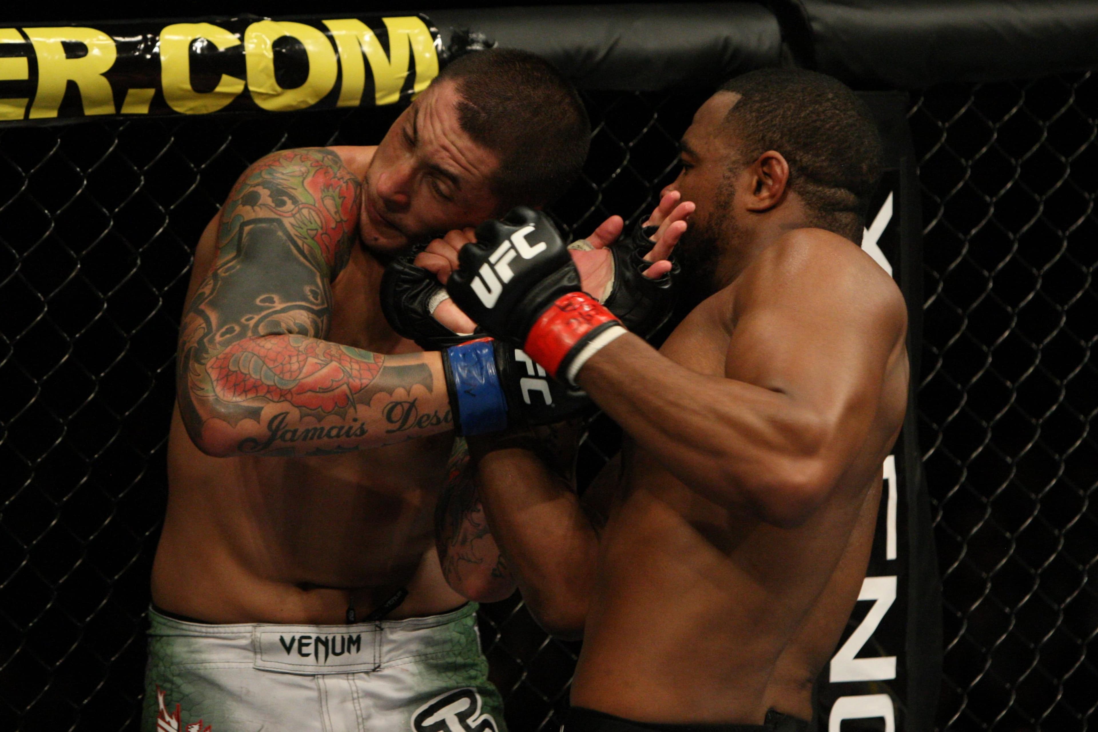 UFC 108
Evans
vs
Silva