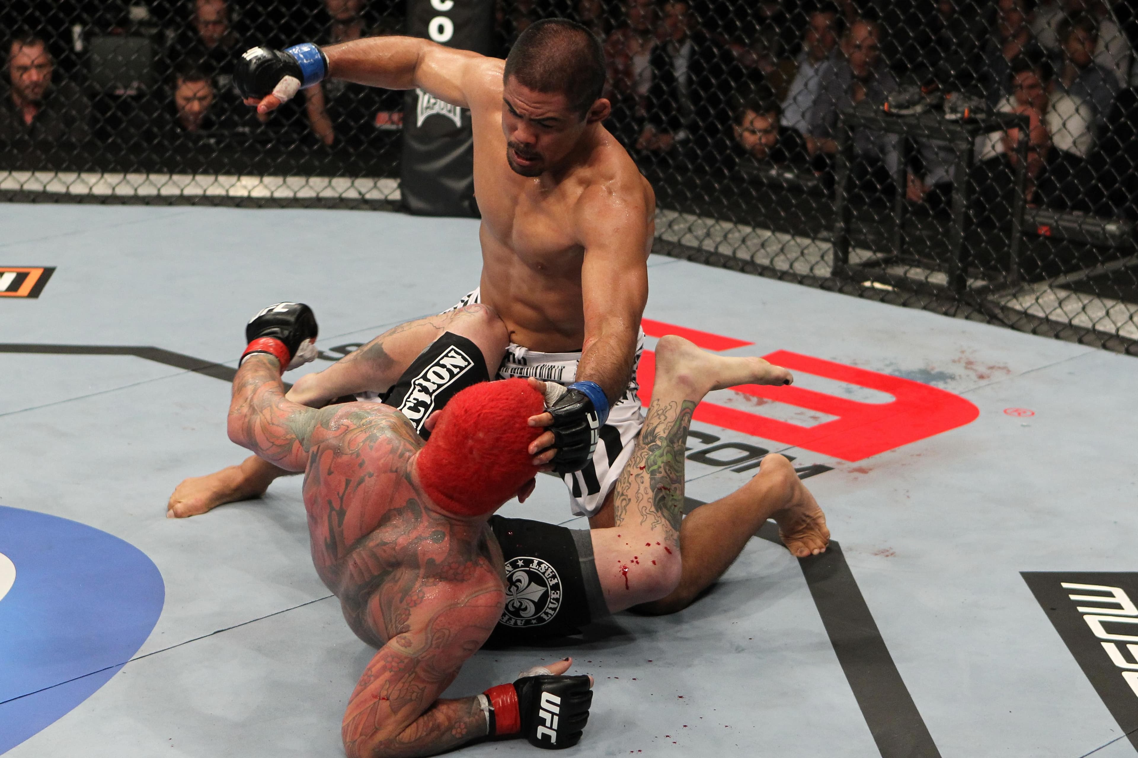 UFC 138
Leben
vs
Munoz