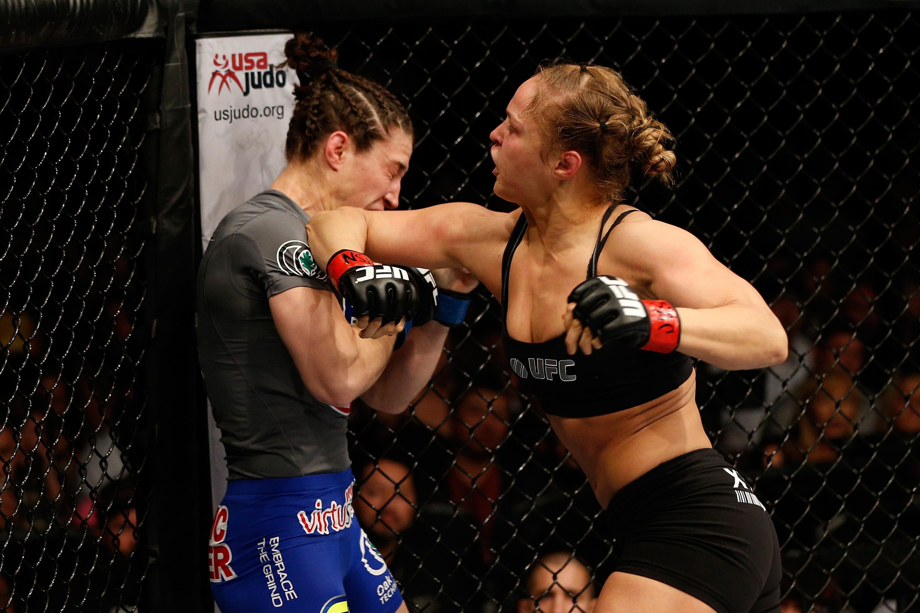 UFC 170
Rousey
vs
McMann
