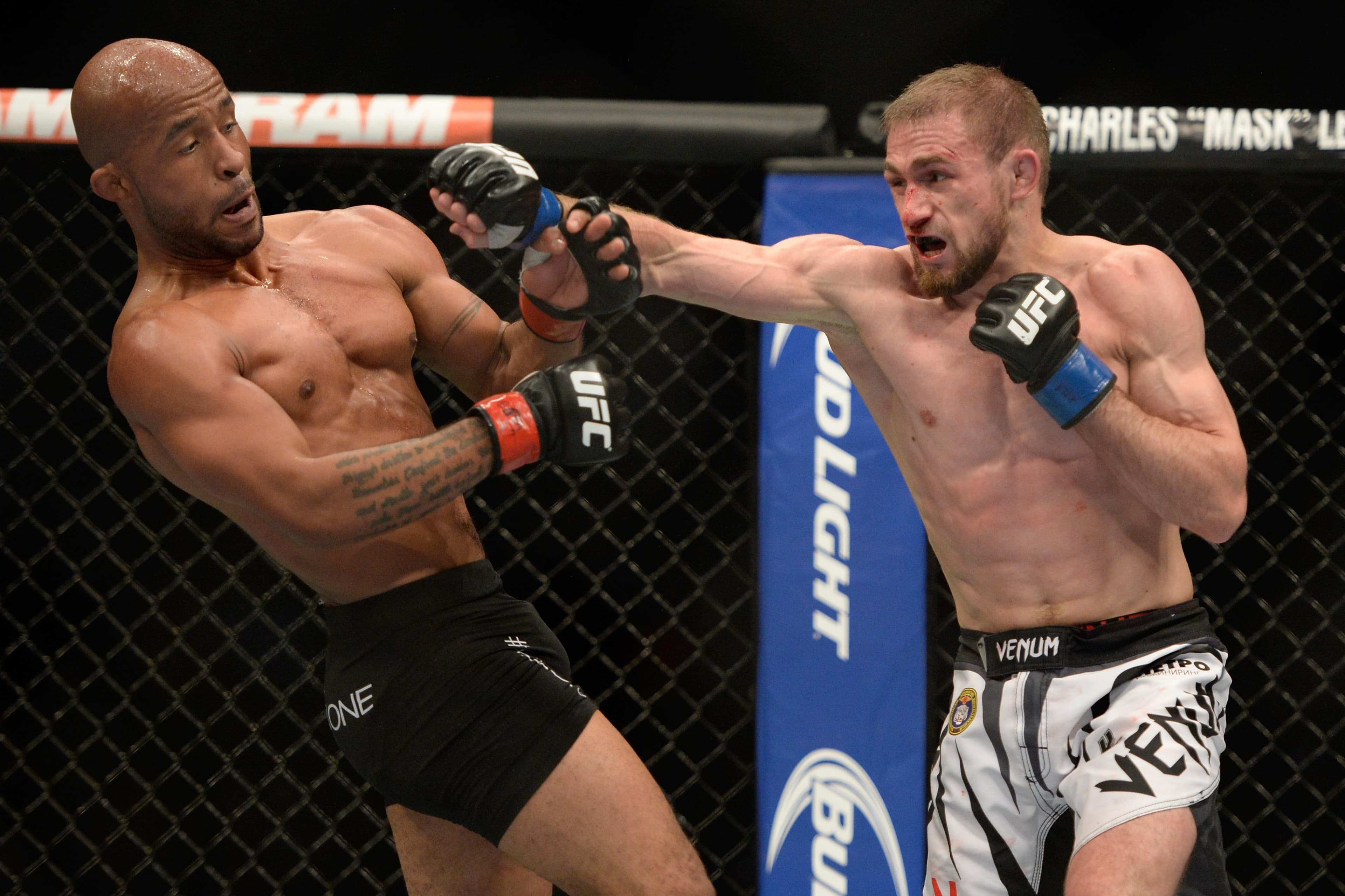 UFC 174
Johnson
vs
Bagautinov