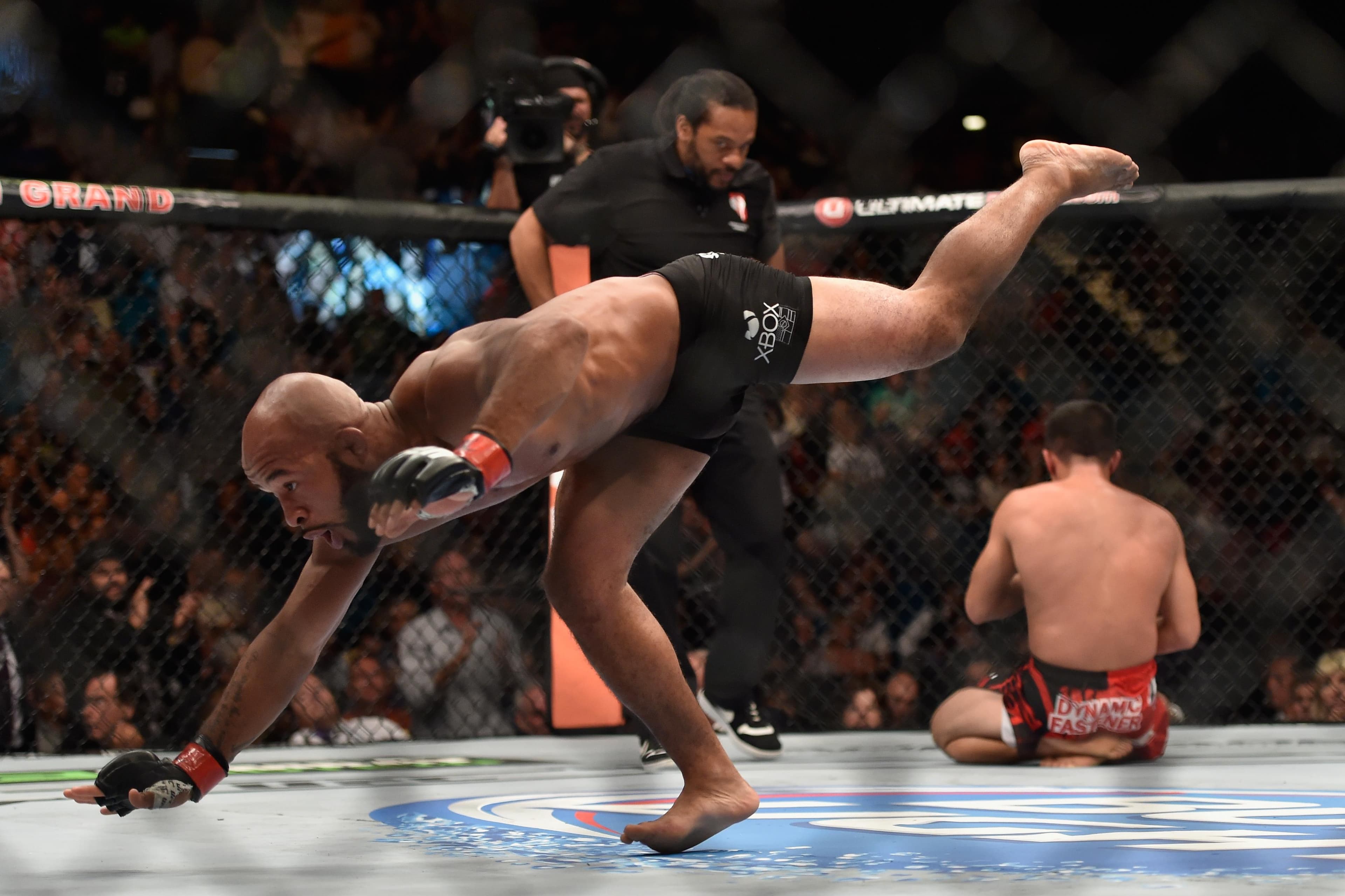 UFC 178
Johnson
vs
Cariaso