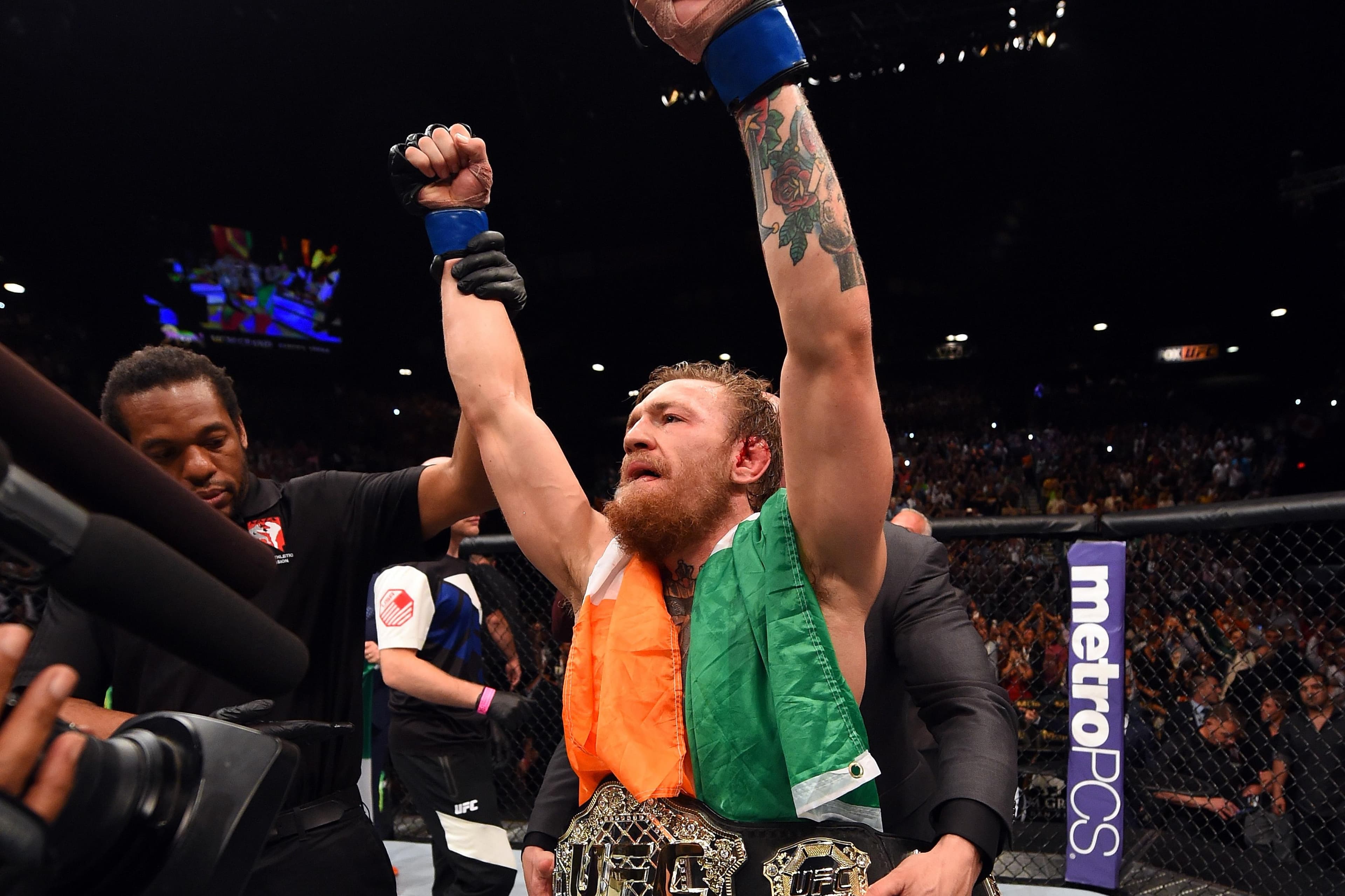 UFC 189
Mendes
vs
McGregor