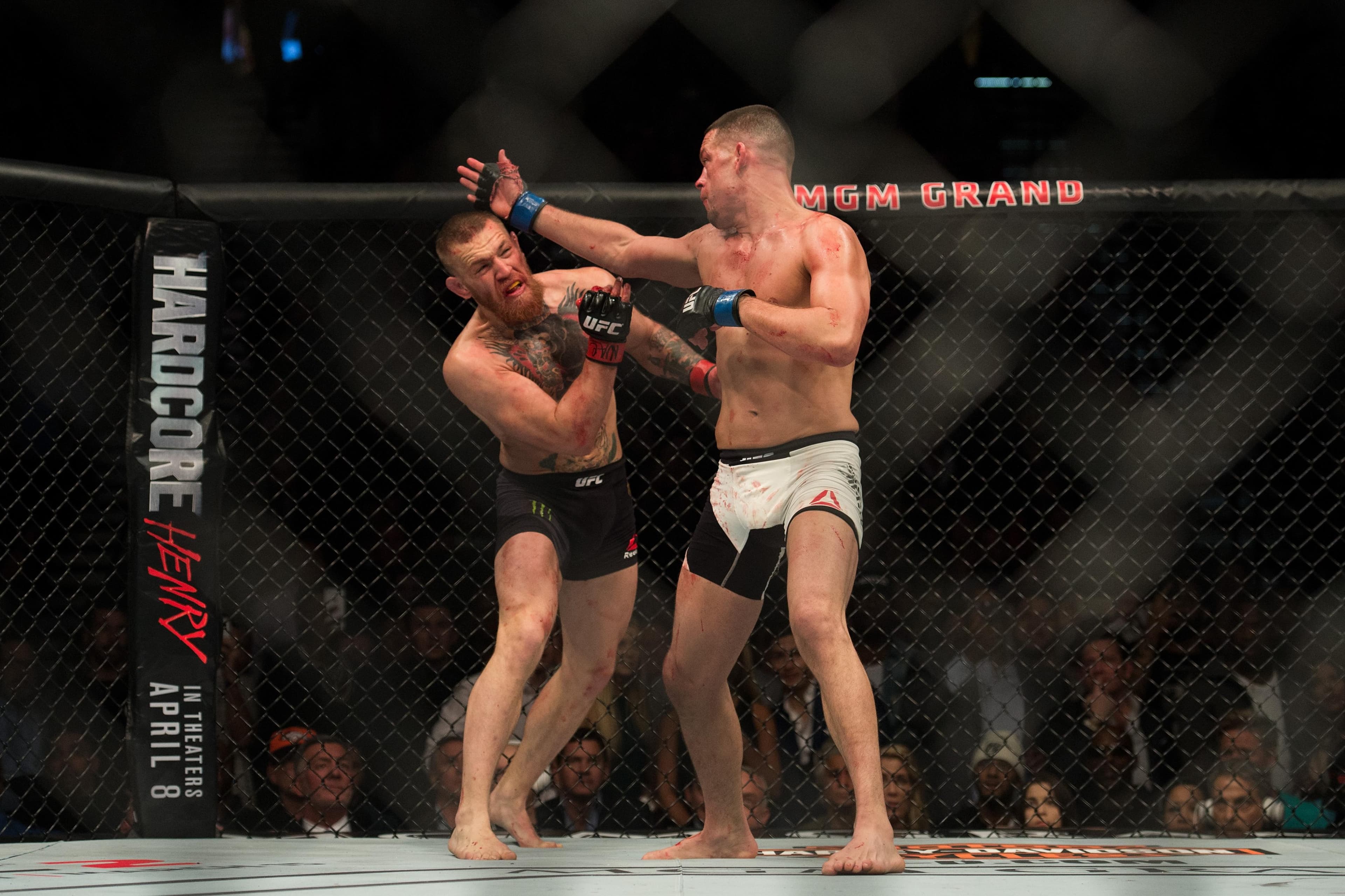 UFC 196
McGregor
vs
Diaz