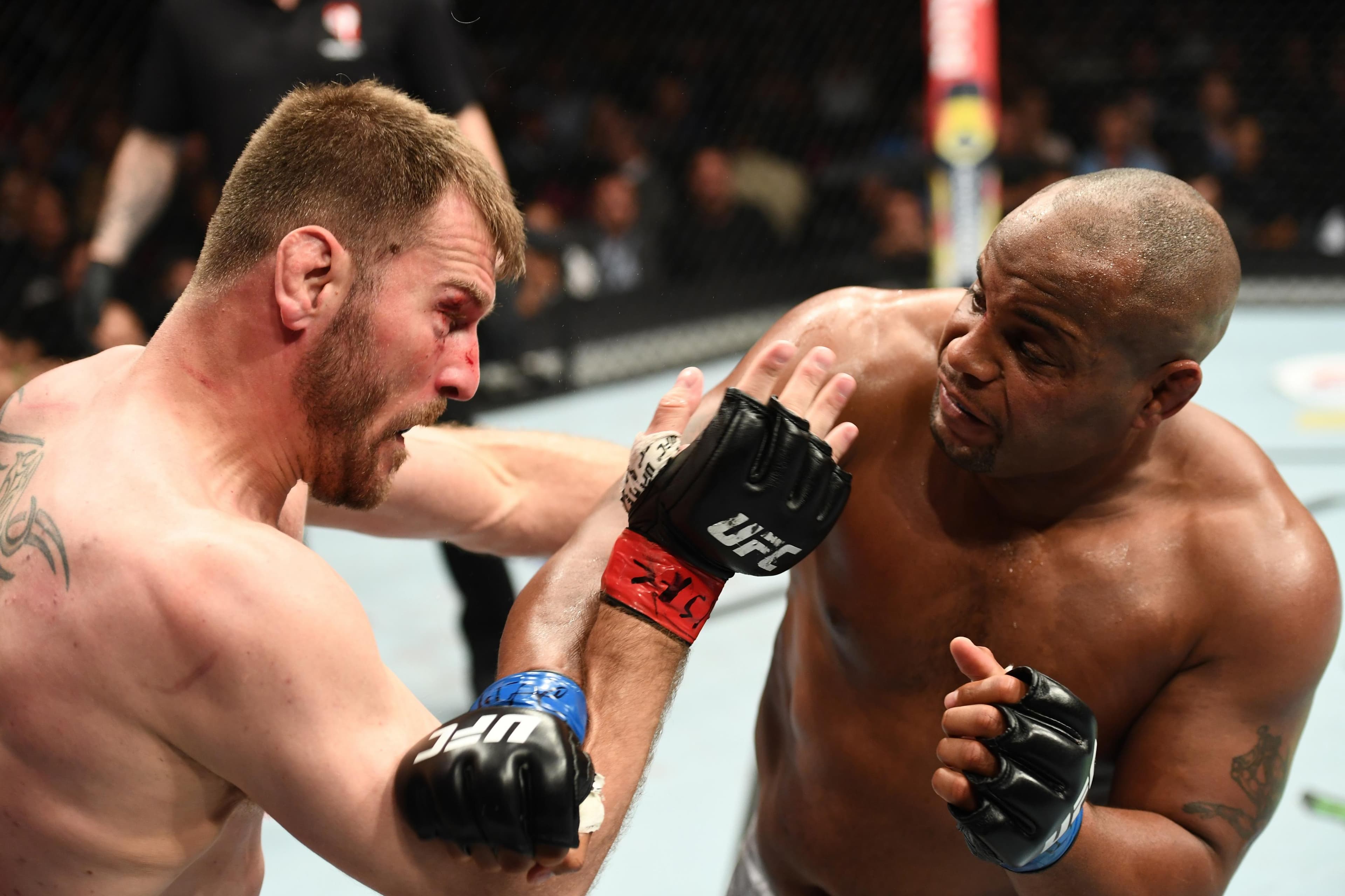UFC 226
Miocic
vs
Cormier